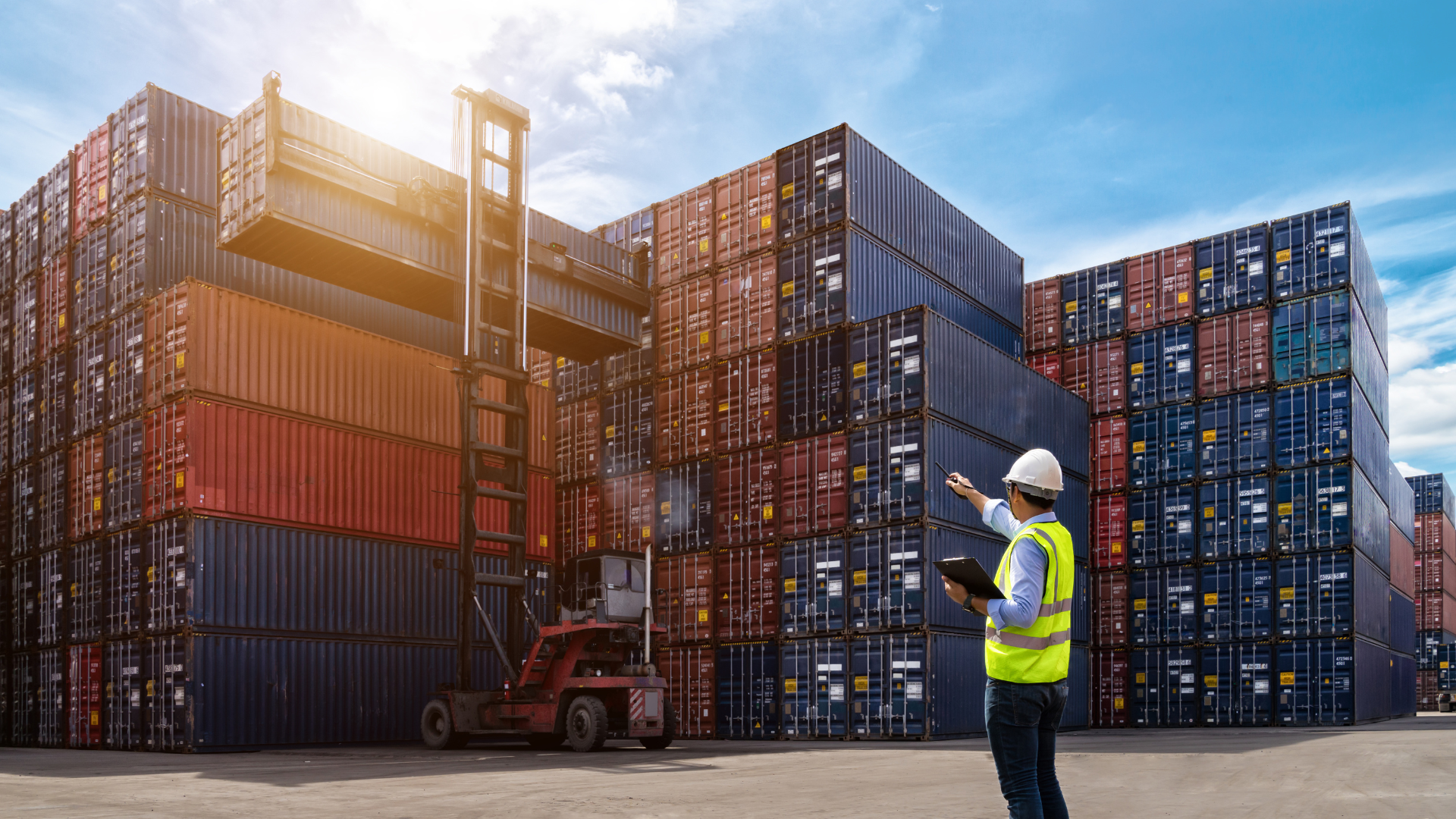 Transporte Marítimo de Contenedores (FCL)